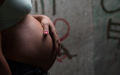 Embarazadas con Zika deben tener acceso al aborto, según la OMS